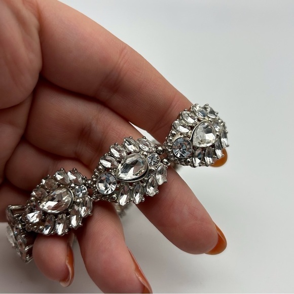 Rhinestone Sparkle Floral Leaf Stretch Bracelet Silver Tone Princess Statement - Picture 5 of 9